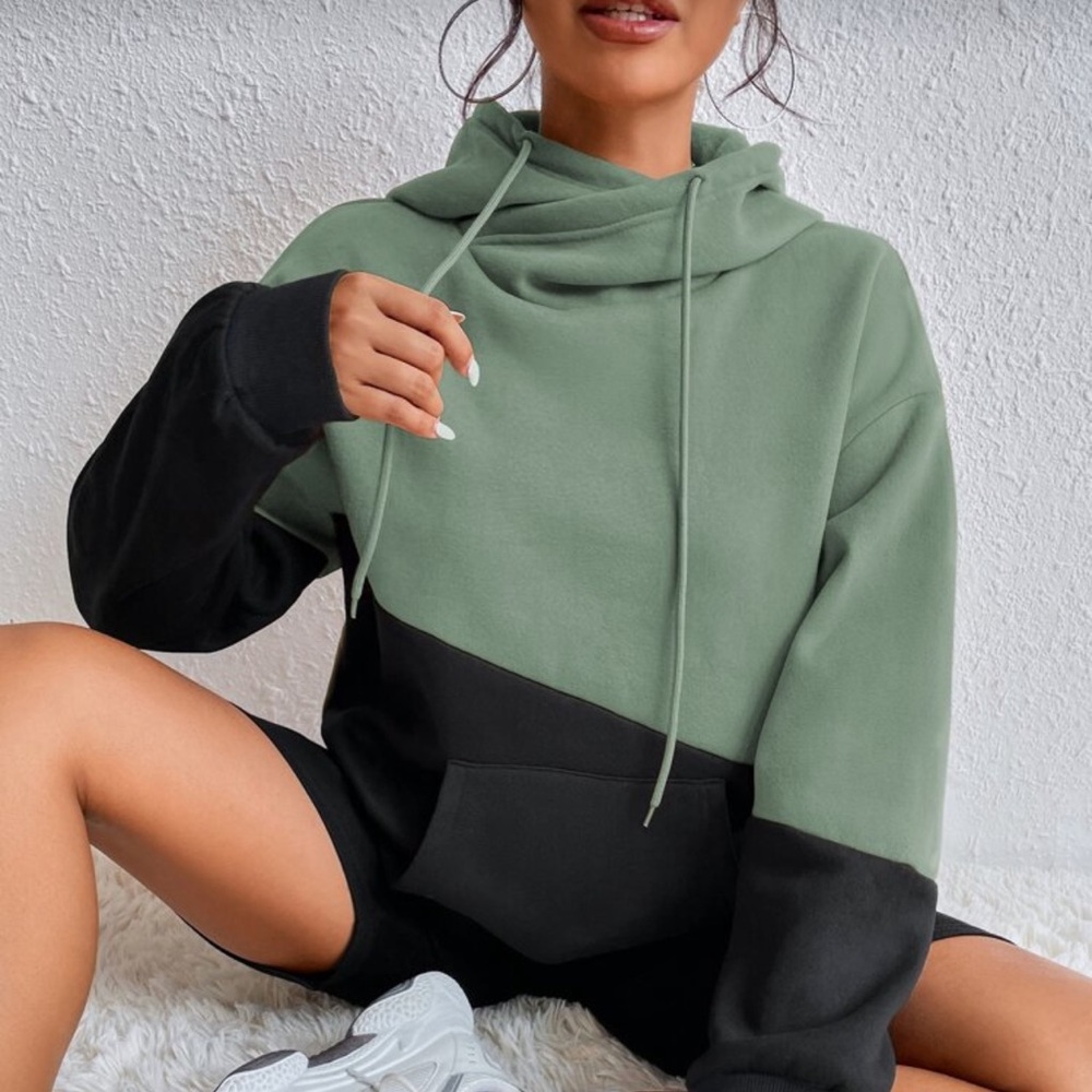 SHEIN Green and Black Colorblock Hoodie - Picture 3 of 6